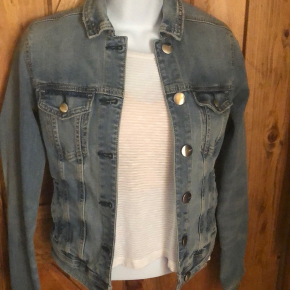 🚫SOLD🚫 AEO Denim Crop Jacket - Picture 3 of 15